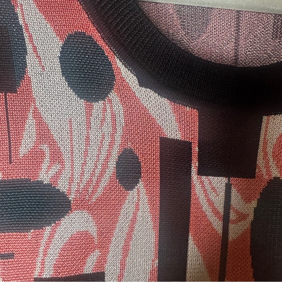 Knit blouse, asymmetric print, excellent condition, well made - Picture 3 of 4